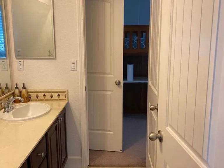 967 Willow Bridge Dr — Photo 15
