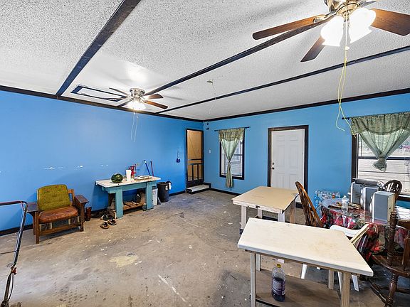 5th image of 121 Hasley St