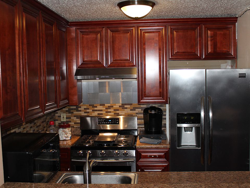 1st image of 941 E 178th St #B