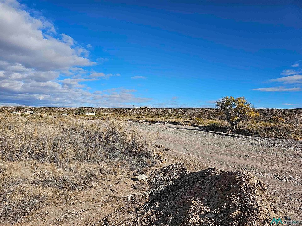 1st image of Las Palomas Rd