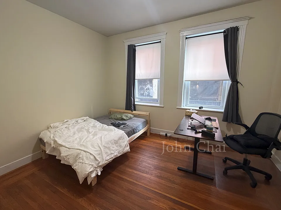 55 Linden St #4