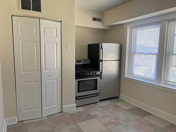 2nd image of 4102 Eastern Ave APT 5
