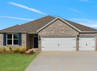 310 Heritage Way, Headland, AL 36345