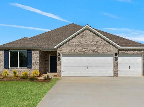 310 Heritage Way, Headland, AL 36345