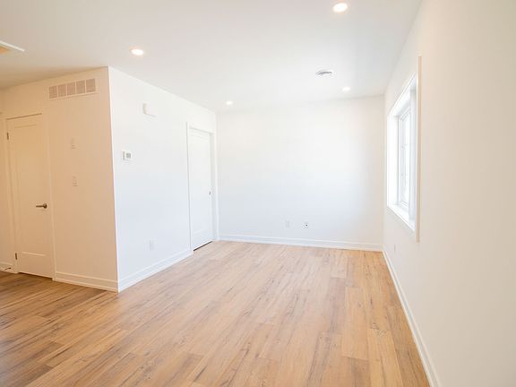 3rd image of 4263 4th Ave #531