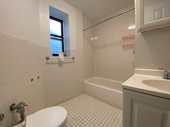 4th image of 651 W 169th St APT 2