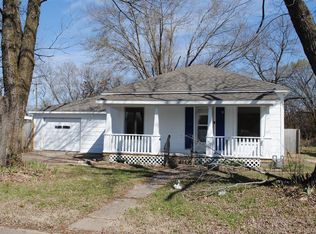 1116 W Locust St, Independence, KS 67301