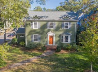 1123 Ardsley Rd, Charlotte, NC 28207