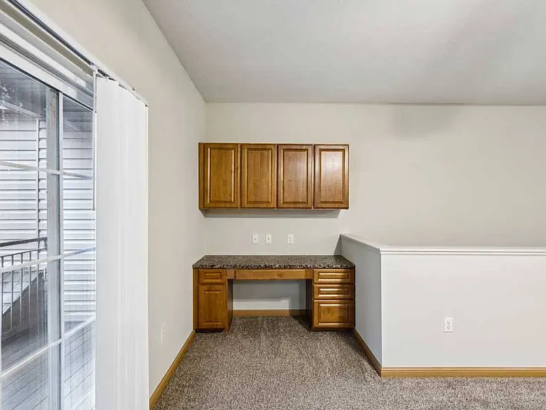 Stone Ridge Estates Apartments & Duplexes — Photo 78