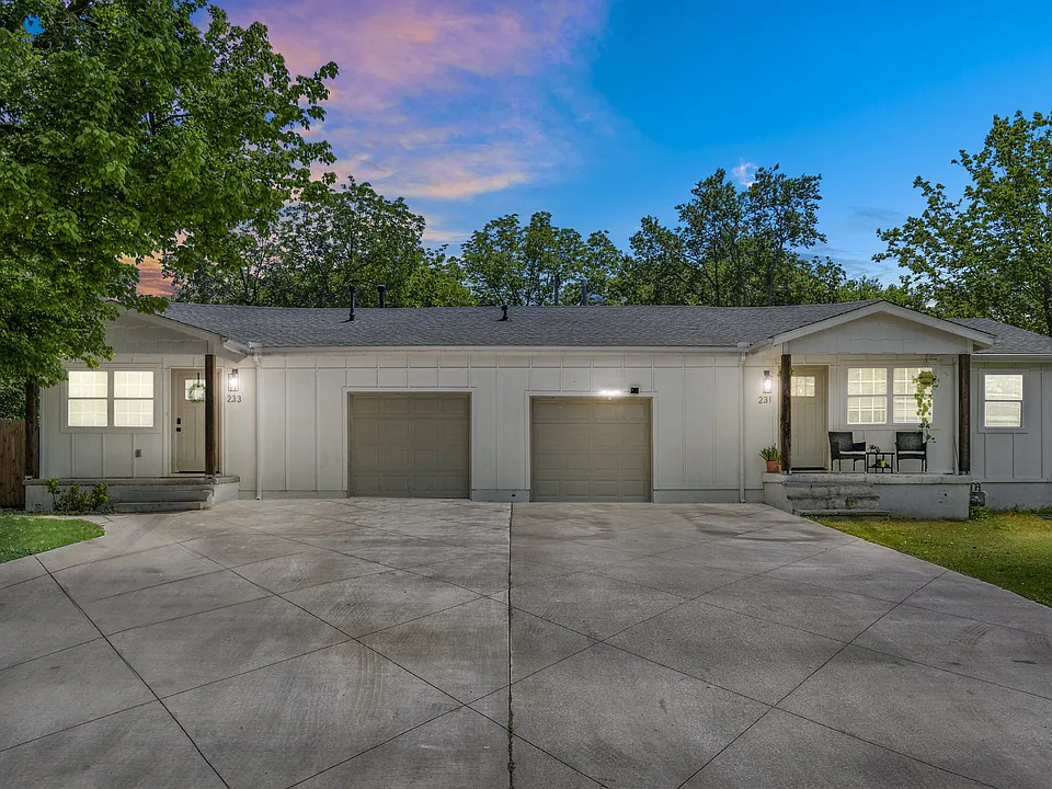 231 E Greeley St #233