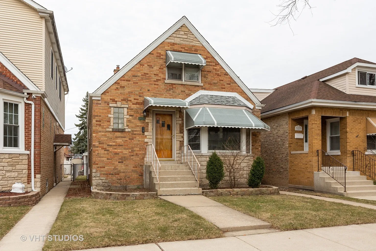 3825 N Oketo Ave photo 1