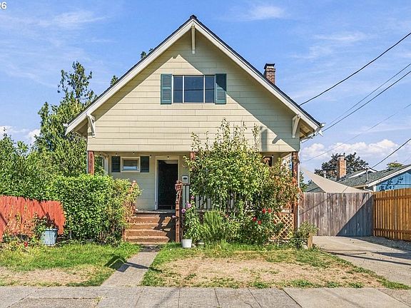 2nd image of 6914 SE 83rd Ave