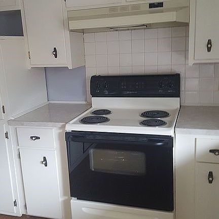 4th image of 3192 Kilarney St
