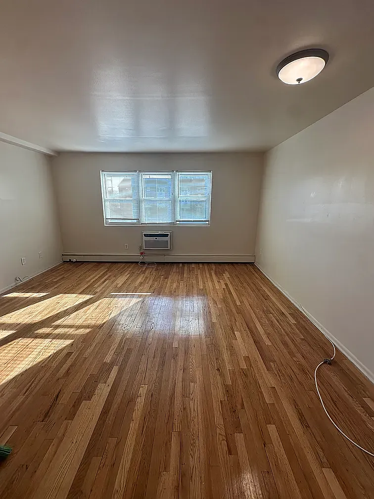 W Elizabeth Ave, Linden — Photo 1