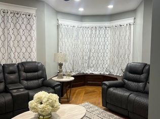 950 Townsend Ave #1, New Haven, CT 06512