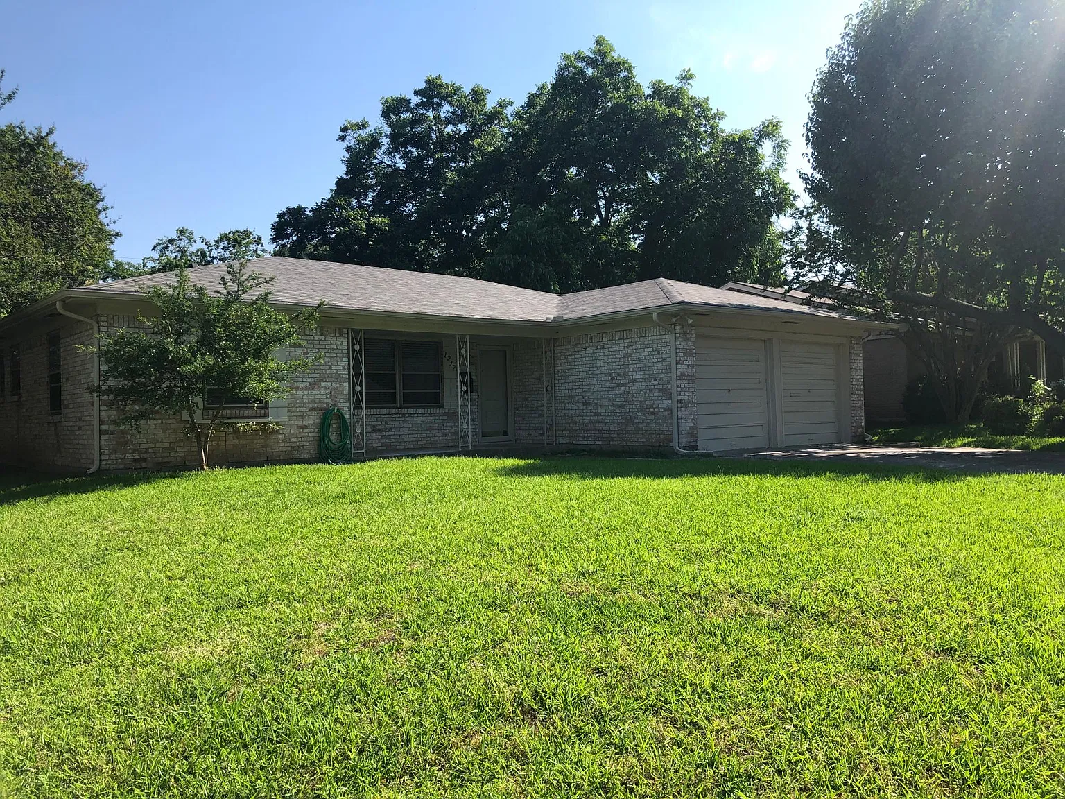 3 bed, 1436 sqft, $2,200 — Photo 1