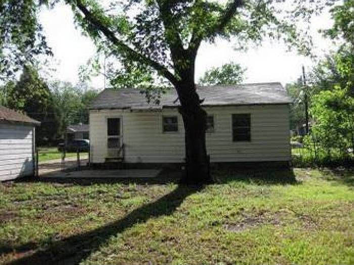 2nd image of 2857 Kirven Dr