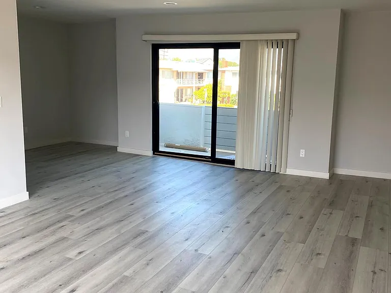 11775 Gateway Blvd #8 — Photo 8