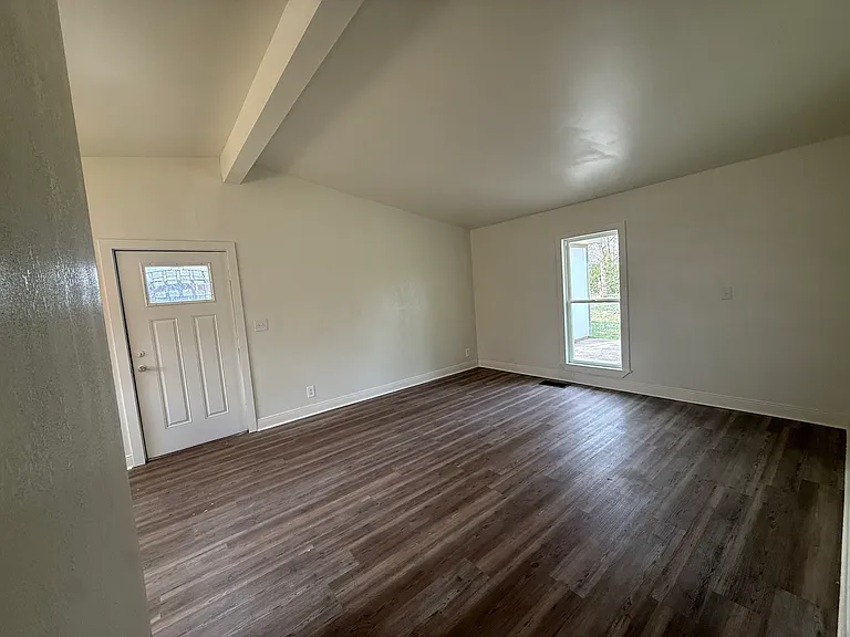 2916 Williams Ave — Photo 7