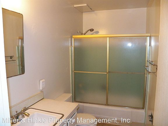 5th image of 365 Saratoga Ave APT 3