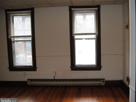 5th image of 724 Salem Ave #1