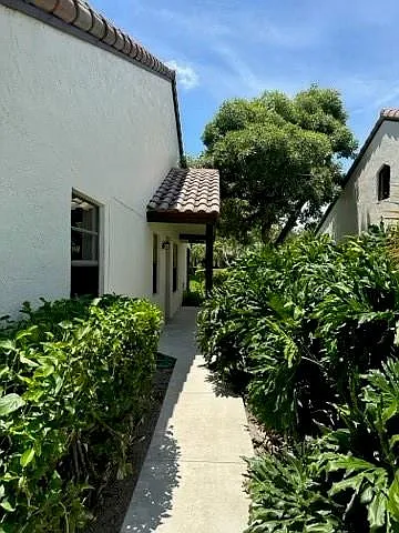 406 Buttonwood Pl — Photo 1