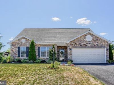 720 Appalachian Ave, Carlisle, PA, 17013