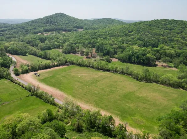 6 Shop Springs Rd, Watertown, TN 37184