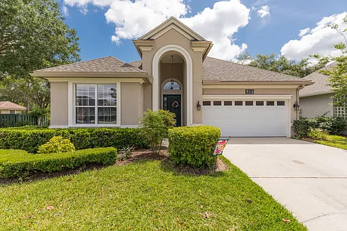 212 Island Green Dr Photo 1