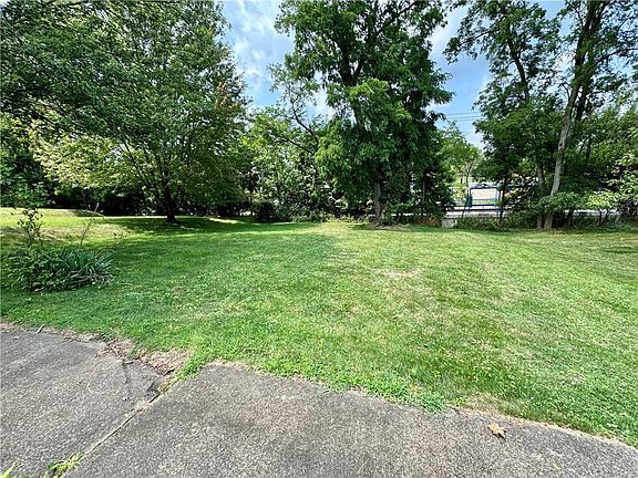4th image of 133 Spartan Dr