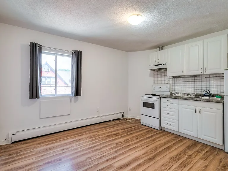 198 Dunn Ave #402 — Photo 2