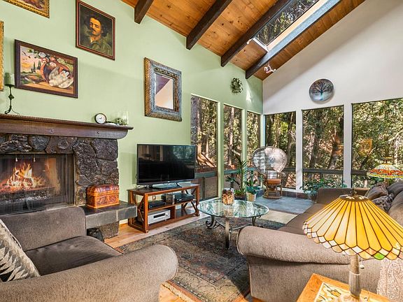 4th image of 28700 Big Basin Way