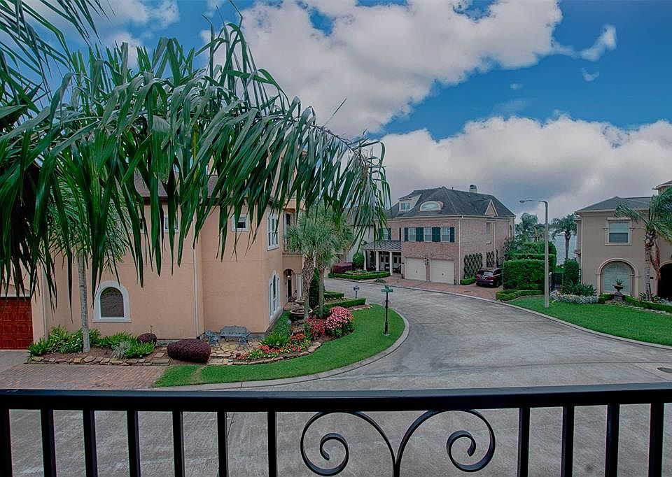 1st image of 1500 Waterside Dr