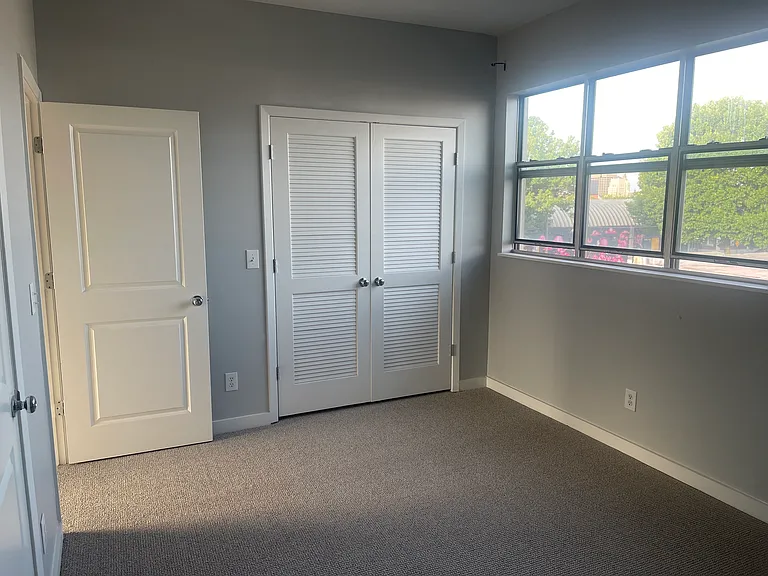 238 Walker St SW #29 — Photo 12