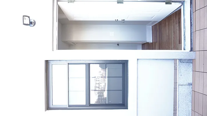 Rented by Lofts and Flats LLC | media 24