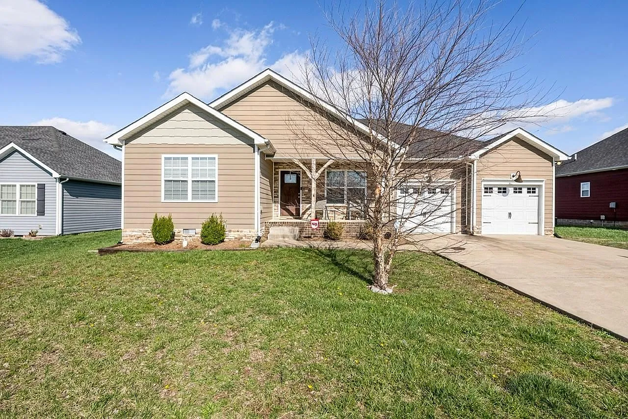 385 Red Elm Ln photo 1