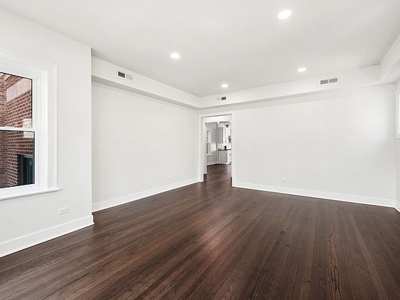 5th image of 6336 N Fairfield Ave