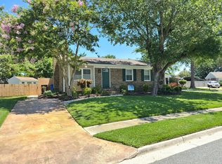 3729 Stanley Dr, Chesapeake, VA 23323