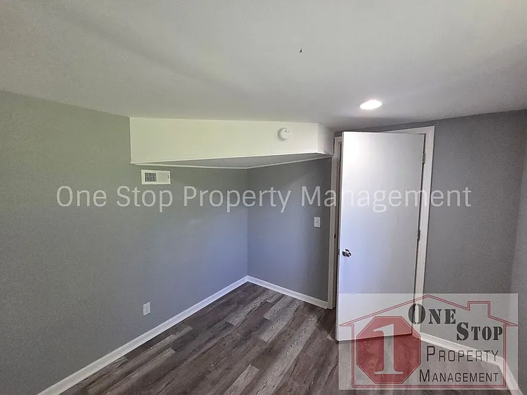 7037 Askew Ave — Photo 20