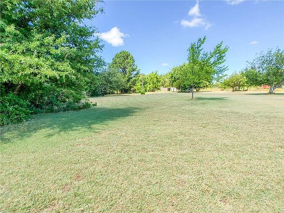 4th image of 3820 S Burleson Blvd