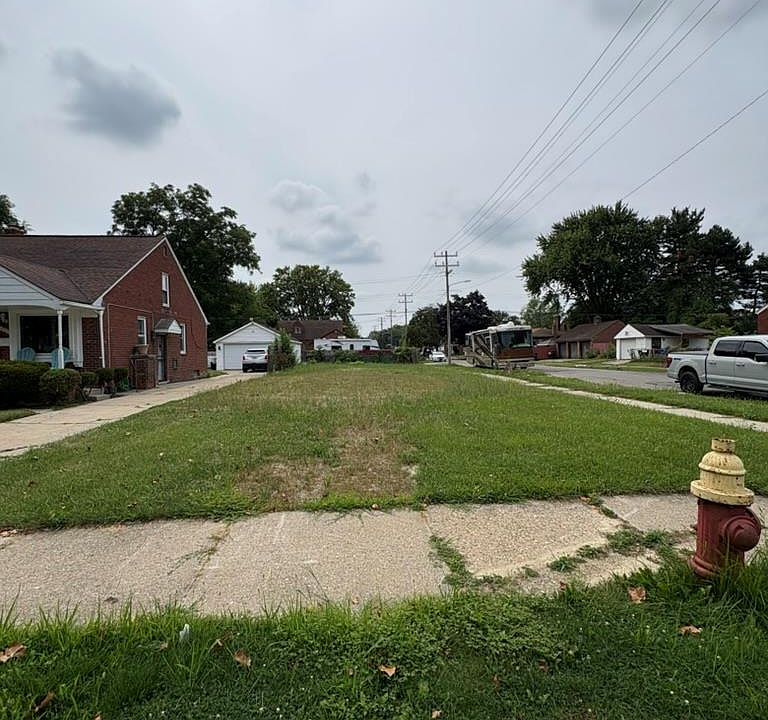 1st image of 14100 Edmore Dr