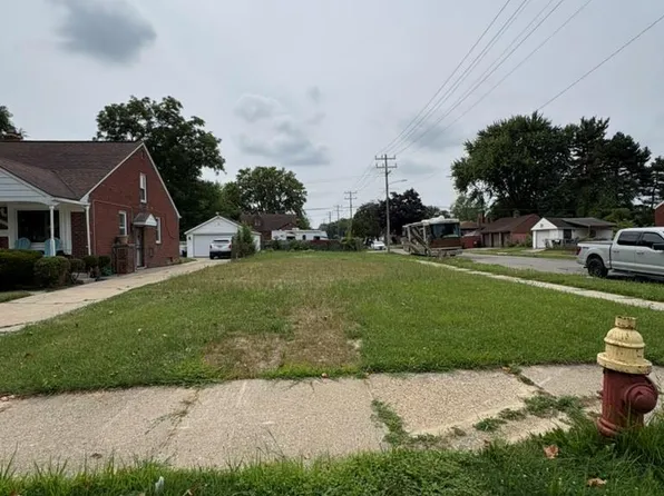 14100 Edmore Dr, Detroit, MI 48205