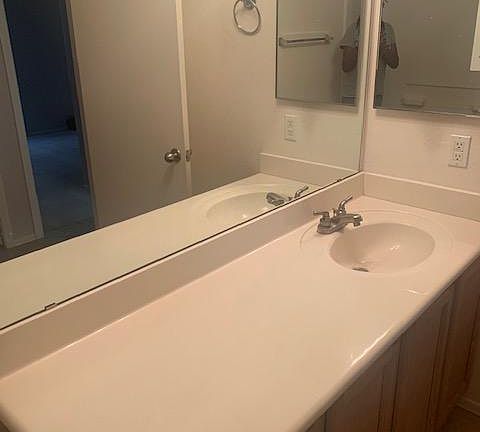 5th image of 43867 W Elizabeth Ave