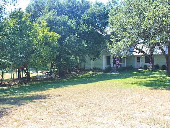 4th image of 1154 County Road 429