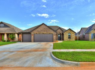 11729 SW 15th Ter, Yukon, OK 73099