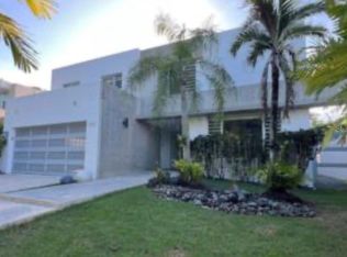 352 Santa Catalina, Guaynabo, PR 00969