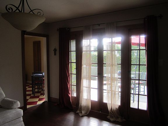 4th image of 5202 Vincent Ave