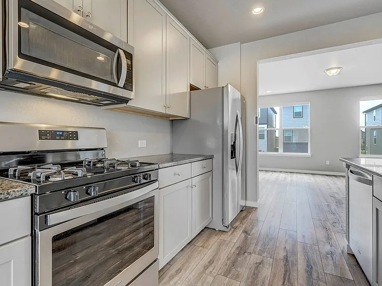 1354 Sunshine Valley Way — Photo 33