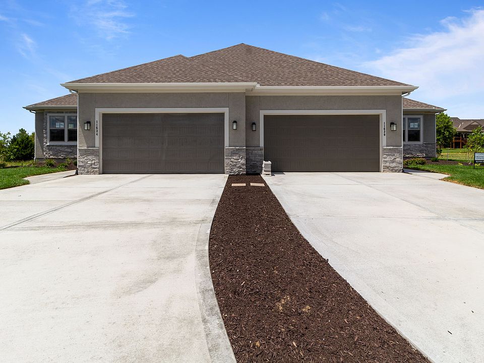 Exterior Images from Paired Villa Prescott