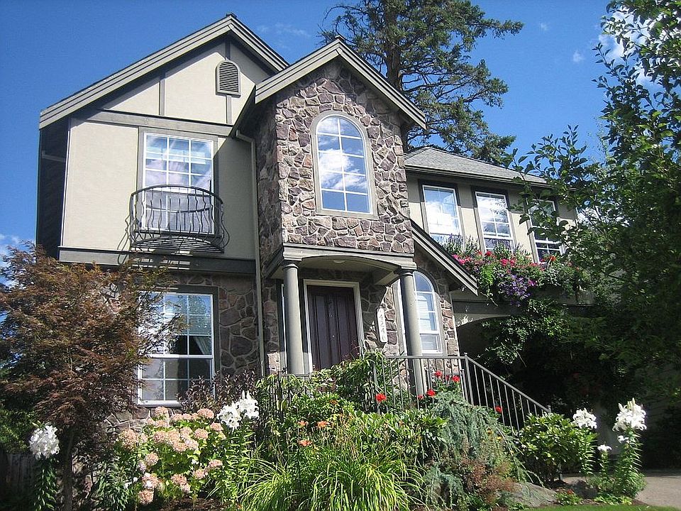 Views of coastal range from front
